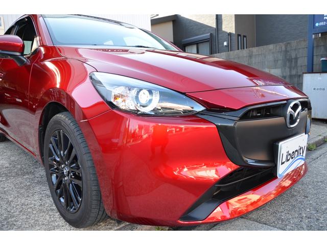 ＭＡＺＤＡ２ １５ＭＢ　後期モデル／１５ＭＢハイオク仕様／６速ミッション／純正ＬＥＤヘッドライト／ブラインドスポットモニター／マツダセーフティー／柿本マフラー／ＥＴＣ／純正１６インチＡＷ／エンジンプッシュスタート（7枚目）