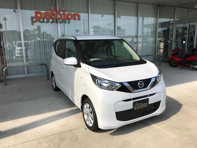 X 届出済未使用車 衝突軽減ブレーキ コーナーセンサー バックカメラ アルミホイール スマートキー オートライト ベンチシート プッシュスタート オートエアコン 電動格納式ミラー 軽自動車(5枚目)