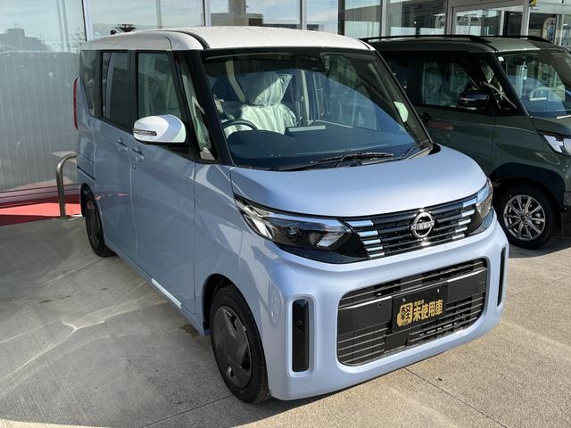 ルークス Ｘ　届出済未使用車　衝突被害軽減ブレーキ　コーナーセンサー　片側電動スライドドア　電動格納ドアミラー　バックカメラ　スマートキー　オートエアコン　ＬＥＤヘッドライト　アイドリングストップ（5枚目）