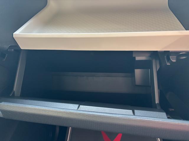 タント Ｘ　片側電動スライドドア　衝突被害軽減ブレーキ　コーナーセンサー　スマートキー　シートヒーター　アイドリングストップ　バックカメラ　ＬＥＤヘッドライト　電動格納ドアミラー　オートエアコン（18枚目）