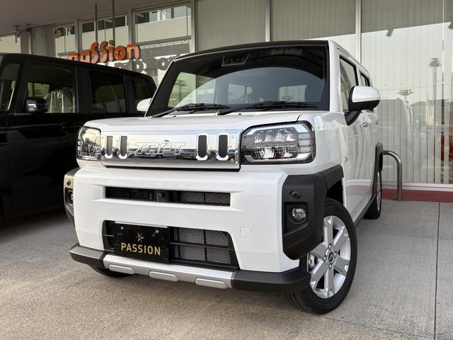 タフト Ｇ　クロムベンチャー　届出済未使用車　衝突被害軽減ブレーキ　コーナーセンサー　スマートキー　全方位カメラ　ＬＥＤヘッドライト　アルミホイール　アイドリングストップ　シートヒーター　電動格納ドアミラー　電子パーキング（3枚目）