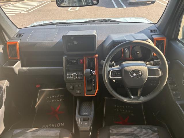 タフト Ｇ　届出済未使用車　衝突被害軽減ブレーキ　コーナーセンサー　スマートキー　電子パーキング　シートヒーター　ＬＥＤヘッドライト　ルーフレール　アイドリングストップ　アルミホイール　バックカメラ（11枚目）