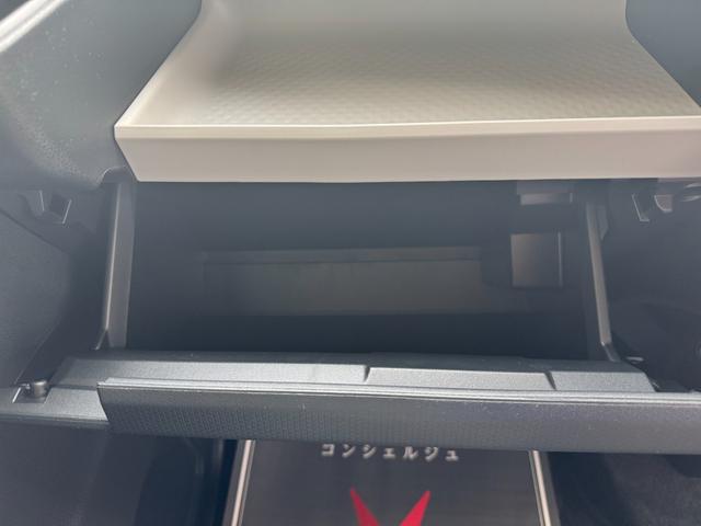 タント Ｌ　届出済未使用車　両側スライドドア　衝突被害軽減ブレーキ　コーナーセンサー　スマートキー　アイドリングストップ　電動格納ドアミラー　ＬＥＤヘッドライト　横滑り防止機能　ハイビームアシスト　バックカメラ（19枚目）