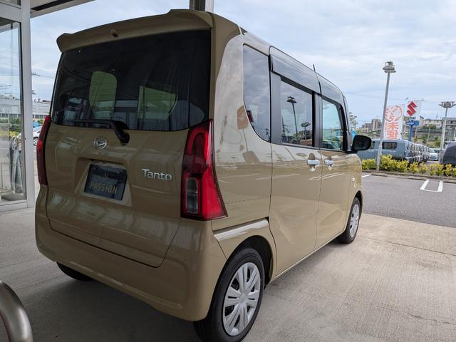 タント Ｘ　届出済未使用車　片側電動スライドドア　パナソニックナビ　　アイドリングストップ　衝突被害軽減ブレーキ　コーナーセンサー　スマートキー　横滑り防止機能　オートエアコン　ＬＥＤヘッドライト　バックカメラ（7枚目）