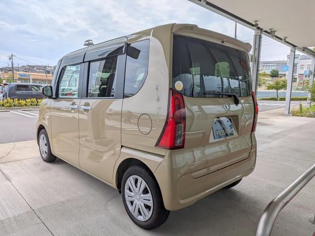 タント Ｘ　届出済未使用車　片側電動スライドドア　パナソニックナビ　　アイドリングストップ　衝突被害軽減ブレーキ　コーナーセンサー　スマートキー　横滑り防止機能　オートエアコン　ＬＥＤヘッドライト　バックカメラ（9枚目）