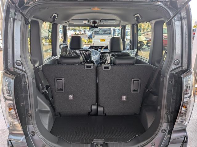 タント カスタムＸ　届出済未使用車　両側電動スライドドア　衝突被害軽減ブレーキ　コーナーセンサー　スマートキー　アルミホイール　アイドリングストップ　バックカメラ　ＬＥＤヘッドライト　シートヒーター　電動格納ドアミラー（10枚目）