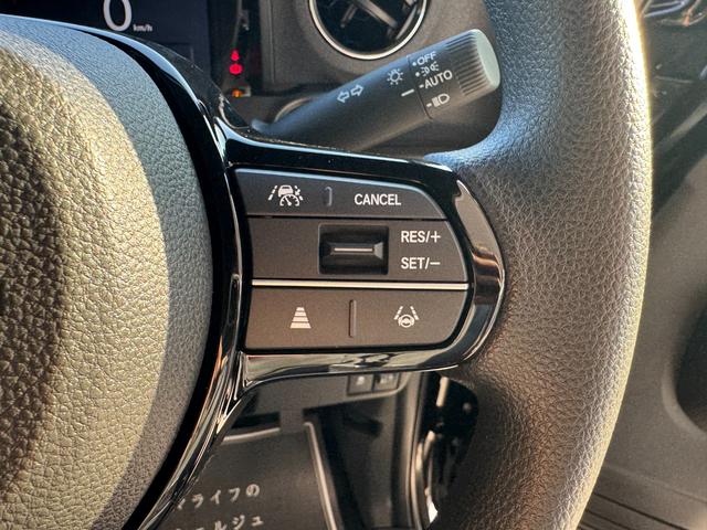 N-BOXカスタム ベースグレード 届出済未使用車 片側電動スライドドア スマートキー 衝突被害軽減ブレーキ アダプティブクルーズコントロール アイドリングストップ バックカメラ シートヒーター アルミホイール LEDヘッドライト(17枚目)