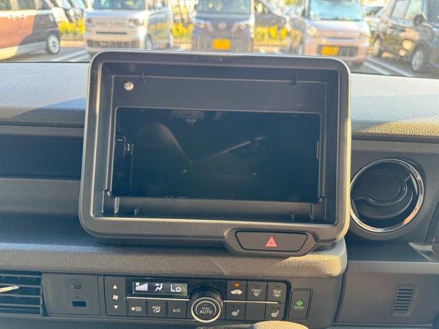 N-BOXカスタム ベースグレード 届出済未使用車 片側電動スライドドア スマートキー 衝突被害軽減ブレーキ アダプティブクルーズコントロール アイドリングストップ バックカメラ シートヒーター アルミホイール LEDヘッドライト(19枚目)