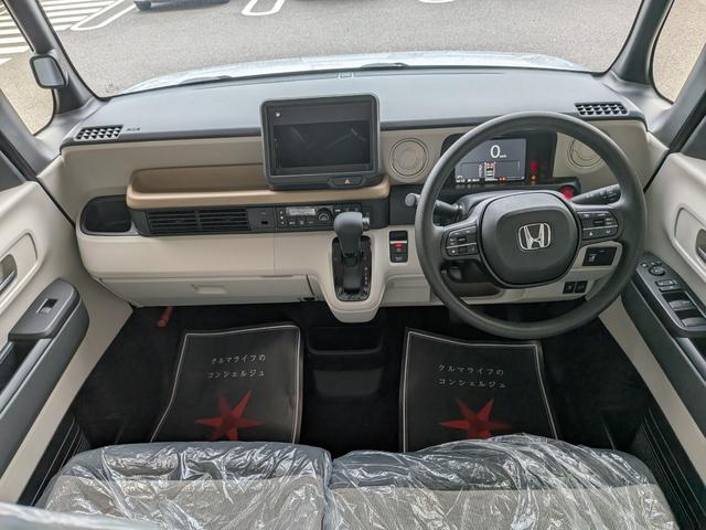 Ｎ－ＢＯＸ ベースグレード　片側電動スライドドア　衝突被害軽減ブレーキ　コーナーセンサー　アダクティブクルーズコントロール　アイドリングストップ　スマートキー　ＬＥＤヘッドライト　チップアップシート　バックカメラ　届出済未使用車（12枚目）