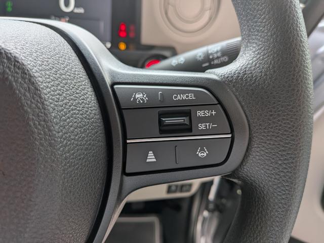 Ｎ－ＢＯＸ ベースグレード　片側電動スライドドア　衝突被害軽減ブレーキ　コーナーセンサー　アダクティブクルーズコントロール　アイドリングストップ　スマートキー　ＬＥＤヘッドライト　チップアップシート　バックカメラ　届出済未使用車（17枚目）