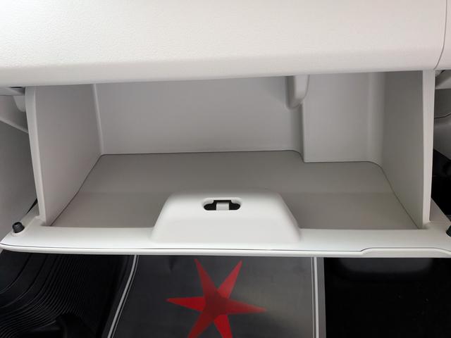 Ｎ－ＢＯＸ ベースグレード　片側電動スライドドア　衝突被害軽減ブレーキ　コーナーセンサー　アダクティブクルーズコントロール　アイドリングストップ　スマートキー　ＬＥＤヘッドライト　チップアップシート　バックカメラ　届出済未使用車（20枚目）