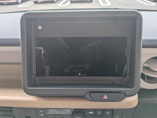 Ｎ－ＢＯＸ ベースグレード　片側電動スライドドア　衝突被害軽減ブレーキ　コーナーセンサー　アダクティブクルーズコントロール　アイドリングストップ　スマートキー　ＬＥＤヘッドライト　チップアップシート　バックカメラ　届出済未使用車（18枚目）