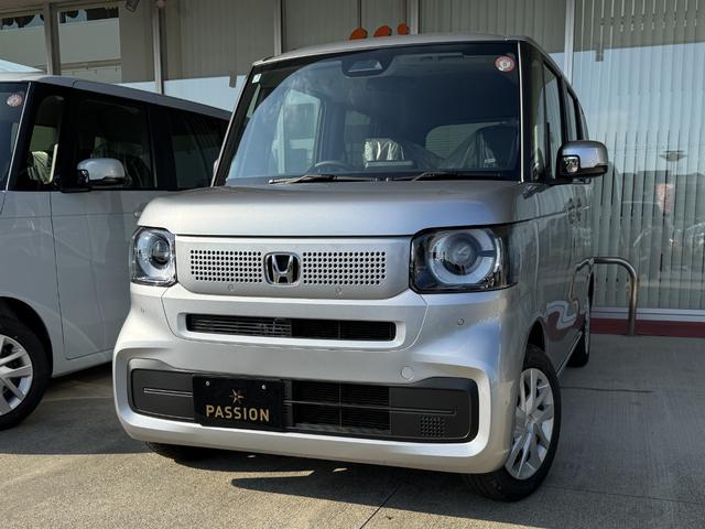 Ｎ－ＢＯＸ ベースグレード　片側電動スライドドア　衝突被害軽減ブレーキ　コーナーセンサー　アダクティブクルーズコントロール　アイドリングストップ　スマートキー　ＬＥＤヘッドライト　チップアップシート　バックカメラ　届出済未使用車（4枚目）