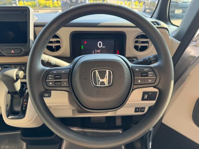 Ｎ－ＢＯＸ ベースグレード　片側電動スライドドア　衝突被害軽減ブレーキ　コーナーセンサー　アダクティブクルーズコントロール　アイドリングストップ　スマートキー　ＬＥＤヘッドライト　チップアップシート　バックカメラ　届出済未使用車（15枚目）