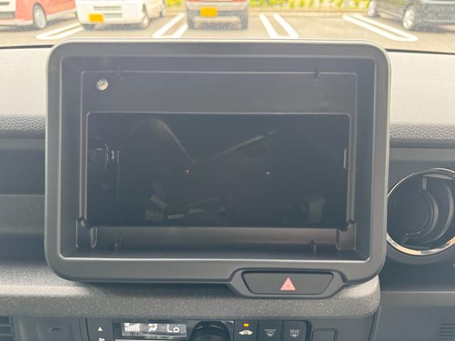 Ｎ－ＢＯＸカスタム ベースグレード　届出済未使用車　片側電動スライドドア　スマートキー　衝突被害軽減ブレーキ　アダプティブクルーズコントロール　アイドリングストップ　バックカメラ　シートヒーター　アルミホイール　ＬＥＤヘッドライト（17枚目）