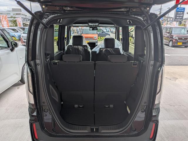 Ｎ－ＢＯＸカスタム ベースグレード　届出済未使用車　片側電動スライドドア　スマートキー　衝突被害軽減ブレーキ　アダプティブクルーズコントロール　アイドリングストップ　バックカメラ　シートヒーター　アルミホイール　ＬＥＤヘッドライト（11枚目）
