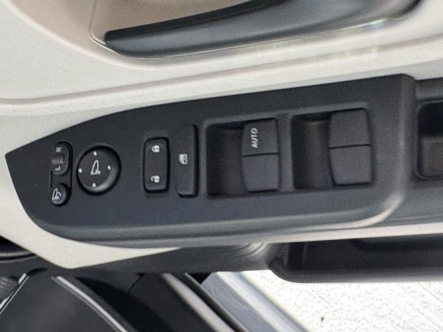 Ｎ－ＢＯＸ ベースグレード　片側電動スライドドア　衝突被害軽減ブレーキ　コーナーセンサー　アダクティブクルーズコントロール　アイドリングストップ　スマートキー　ＬＥＤヘッドライト　チップアップシート　バックカメラ　届出済未使用車（21枚目）