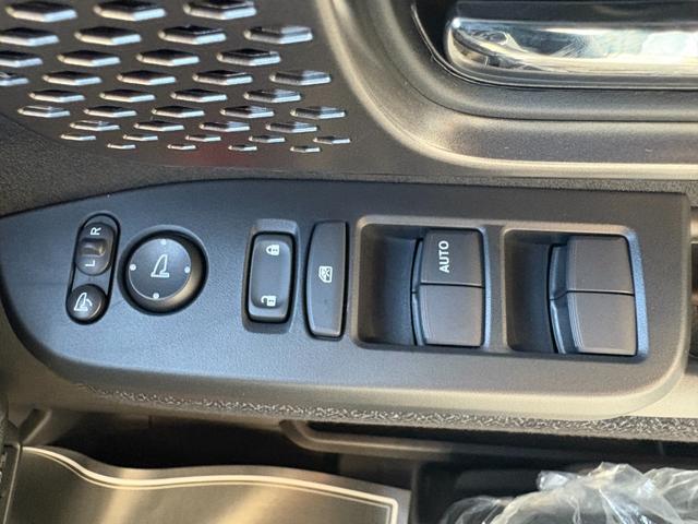 Ｎ－ＢＯＸカスタム ベースグレード　車検１０年７月　片側電動スライドドア　スマートキー　衝突被害軽減ブレーキ　アダプティブクルーズコントロール　アイドリングストップ　バックカメラ　シートヒーター　アルミホイール　ＬＥＤヘッドライト（21枚目）