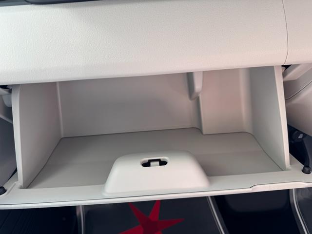 Ｎ－ＢＯＸ ベースグレード　片側電動スライドドア　衝突被害軽減ブレーキ　コーナーセンサー　アダクティブクルーズコントロール　アイドリングストップ　スマートキー　ＬＥＤヘッドライト　チップアップシート　バックカメラ　届出済未使用車（20枚目）