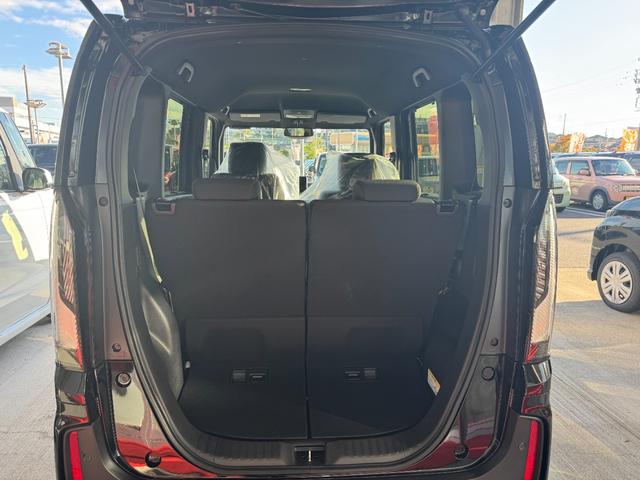 Ｎ－ＢＯＸカスタム ベースグレード　届出済未使用車　片側電動スライドドア　スマートキー　衝突被害軽減ブレーキ　アダプティブクルーズコントロール　アイドリングストップ　バックカメラ　シートヒーター　アルミホイール　ＬＥＤヘッドライト（11枚目）