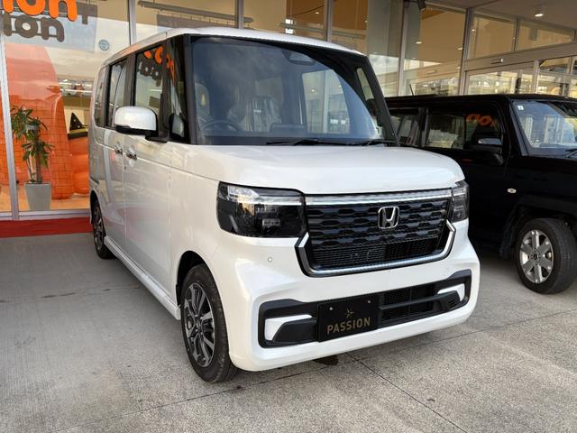Ｎ－ＢＯＸカスタム ベースグレード　届出済未使用車　両側電動スライドドア　スマートキー　衝突被害軽減ブレーキ　アダプティブクルーズコントロール　アイドリングストップ　バックカメラ　シートヒーター　アルミホイール　ＬＥＤヘッドライト（7枚目）