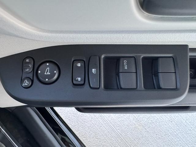 Ｎ－ＢＯＸ ベースグレード　片側電動スライドドア　衝突被害軽減ブレーキ　コーナーセンサー　アダクティブクルーズコントロール　アイドリングストップ　スマートキー　ＬＥＤヘッドライト　チップアップシート　バックカメラ　届出済未使用車（20枚目）