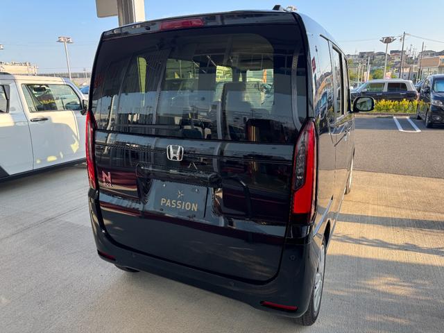 Ｎ－ＢＯＸ ベースグレード　片側電動スライドドア　衝突被害軽減ブレーキ　コーナーセンサー　アダクティブクルーズコントロール　アイドリングストップ　スマートキー　ＬＥＤヘッドライト　チップアップシート　バックカメラ　届出済未使用車（8枚目）