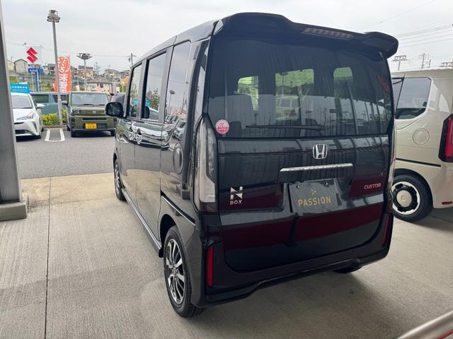 Ｎ－ＢＯＸカスタム ベースグレード　届出済未使用車　片側電動スライドドア　スマートキー　衝突被害軽減ブレーキ　アダプティブクルーズコントロール　アイドリングストップ　バックカメラ　シートヒーター　アルミホイール　ＬＥＤヘッドライト（10枚目）