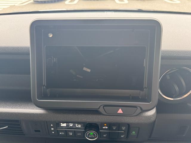 Ｎ－ＢＯＸカスタム ベースグレード　届出済未使用車　片側電動スライドドア　スマートキー　衝突被害軽減ブレーキ　アダプティブクルーズコントロール　アイドリングストップ　バックカメラ　シートヒーター　アルミホイール　ＬＥＤヘッドライト（19枚目）