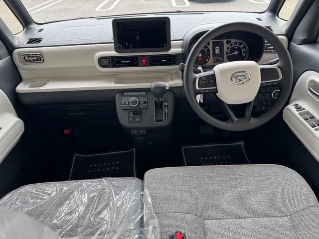 ムーヴキャンバス ストライプスＧ　両側電動スライドドア　衝突被害軽減ブレーキ　コーナーセンサー　電動格納ドアミラー　ＬＥＤヘッドライト　オートハイビーム　アイドリングストップ　オートエアコン　パワーウインドウ　Ｂカメラ　届出済未使用車（12枚目）