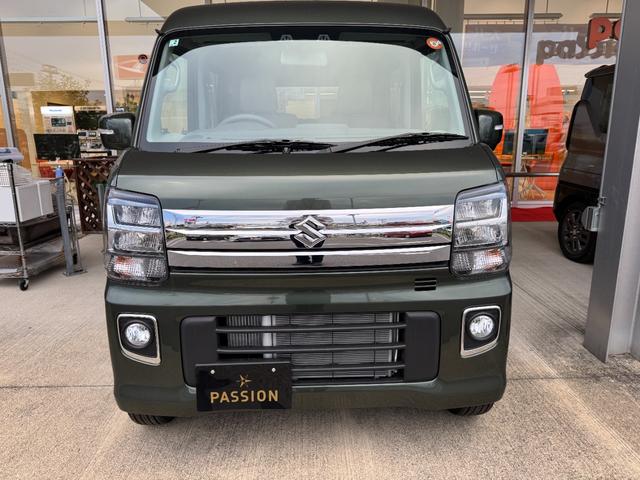 エブリイワゴン ＰＺターボ　届出済未使用車　両側電動スライドドア　衝突被害軽減ブレーキ　コーナーセンサー　スマートキー　シートヒーター　ＬＥＤヘッドライト　電動格納ドアミラー　アイドリングストップ　アルミホイール　オートエアコン（6枚目）