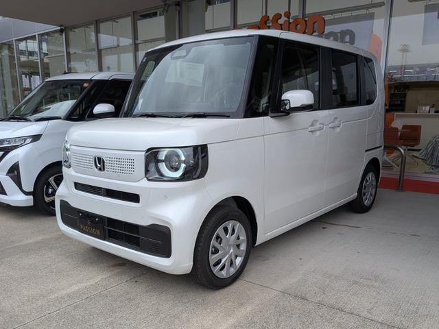 Ｎ－ＢＯＸ ベースグレード　片側電動スライドドア　衝突被害軽減ブレーキ　コーナーセンサー　アダクティブクルーズコントロール　アイドリングストップ　スマートキー　ＬＥＤヘッドライト　チップアップシート　バックカメラ　届出済未使用車（5枚目）