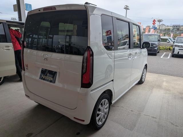 Ｎ－ＢＯＸ ベースグレード　片側電動スライドドア　衝突被害軽減ブレーキ　コーナーセンサー　アダクティブクルーズコントロール　アイドリングストップ　スマートキー　ＬＥＤヘッドライト　チップアップシート　バックカメラ　届出済未使用車（8枚目）