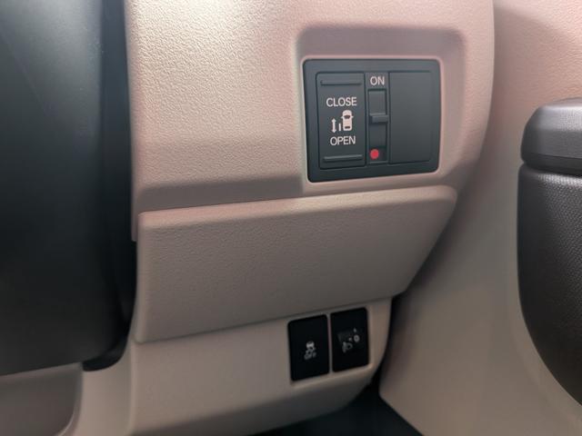 Ｎ－ＢＯＸ ベースグレード　片側電動スライドドア　衝突被害軽減ブレーキ　コーナーセンサー　アダクティブクルーズコントロール　アイドリングストップ　スマートキー　ＬＥＤヘッドライト　チップアップシート　バックカメラ　届出済未使用車（18枚目）