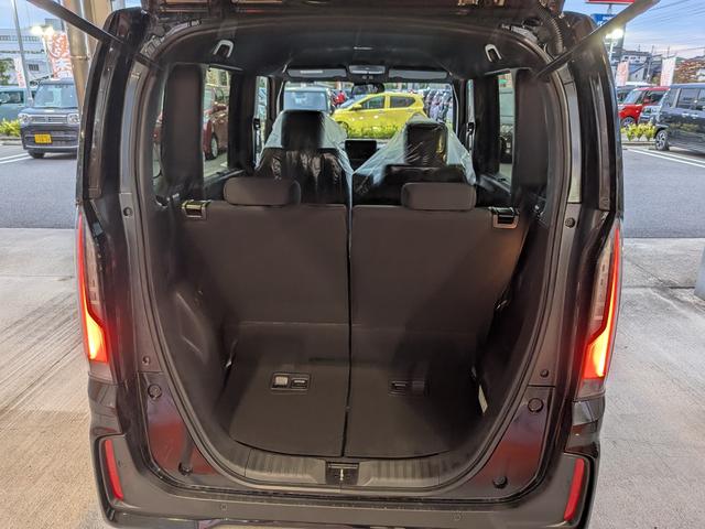 Ｎ－ＢＯＸカスタム ベースグレード　届出済未使用車　片側電動スライドドア　スマートキー　衝突被害軽減ブレーキ　アダプティブクルーズコントロール　アイドリングストップ　バックカメラ　シートヒーター　アルミホイール　ＬＥＤヘッドライト（11枚目）