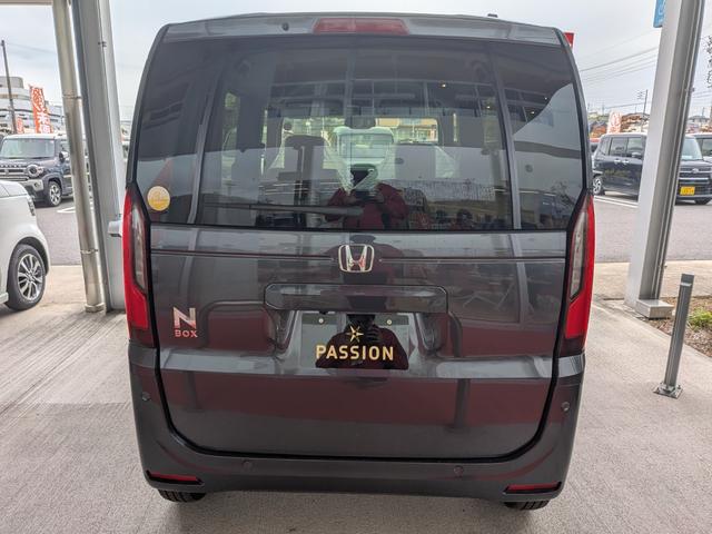 Ｎ－ＢＯＸ ベースグレード　両側電動スライドドア　衝突被害軽減ブレーキ　コーナーセンサー　アダクティブクルーズコントロール　アイドリングストップ　スマートキー　ＬＥＤヘッドライト　チップアップシート　バックカメラ　届出済未使用車（9枚目）