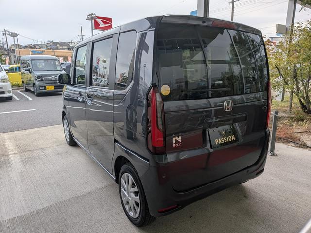 Ｎ－ＢＯＸ ベースグレード　両側電動スライドドア　衝突被害軽減ブレーキ　コーナーセンサー　アダクティブクルーズコントロール　アイドリングストップ　スマートキー　ＬＥＤヘッドライト　チップアップシート　バックカメラ　届出済未使用車（10枚目）