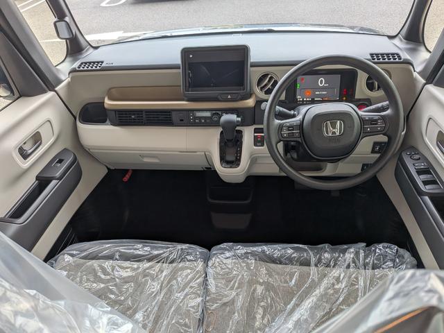 Ｎ－ＢＯＸ ベースグレード　両側電動スライドドア　衝突被害軽減ブレーキ　コーナーセンサー　アダクティブクルーズコントロール　アイドリングストップ　スマートキー　ＬＥＤヘッドライト　チップアップシート　バックカメラ　届出済未使用車（12枚目）