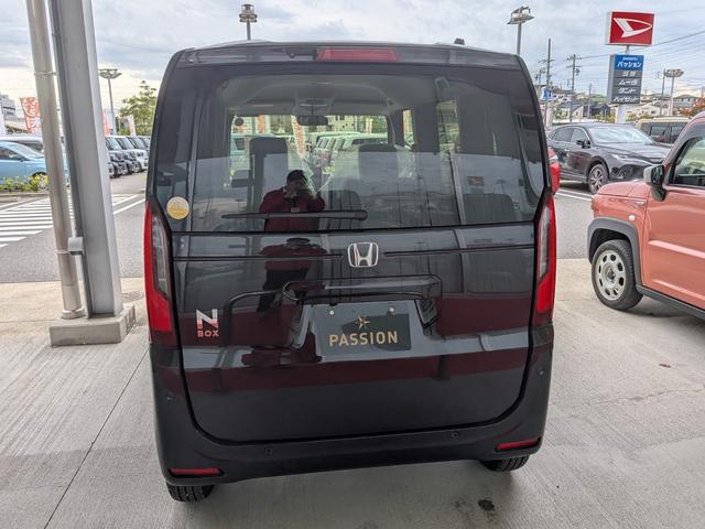 N-BOX ベースグレード 両側電動スライドドア 衝突被害軽減ブレーキ コーナーセンサー アダクティブクルーズコントロール アイドリングストップ スマートキー LEDヘッドライト チップアップシート バックカメラ 届出済未使用車(9枚目)