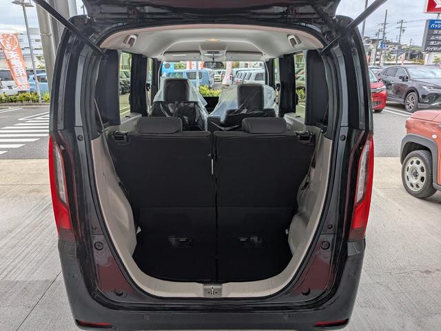 N-BOX ベースグレード 両側電動スライドドア 衝突被害軽減ブレーキ コーナーセンサー アダクティブクルーズコントロール アイドリングストップ スマートキー LEDヘッドライト チップアップシート バックカメラ 届出済未使用車(11枚目)