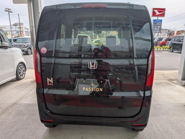 N-BOX ベースグレード 片側電動スライドドア 衝突被害軽減ブレーキ コーナーセンサー アダクティブクルーズコントロール アイドリングストップ スマートキー LEDヘッドライト チップアップシート バックカメラ 届出済未使用車(9枚目)