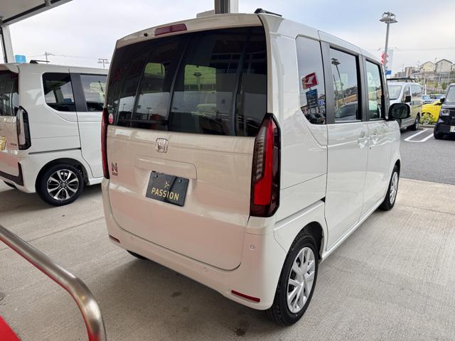 Ｎ－ＢＯＸ ベースグレード　届出済未使用車　片側電動スライドドア　衝突被害軽減ブレーキ　コーナーセンサー　アダクティブクルーズコントロール　アイドリングストップ　スマートキー　ＬＥＤヘッドライト　チップアップシート　バックカメラ（8枚目）