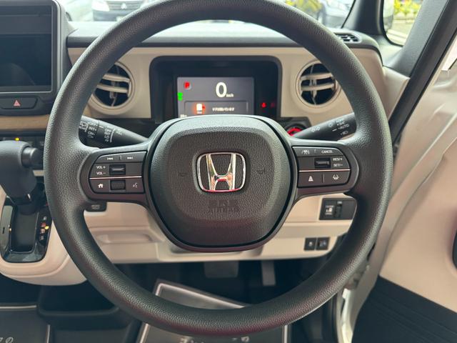 Ｎ－ＢＯＸ ベースグレード　届出済未使用車　片側電動スライドドア　衝突被害軽減ブレーキ　コーナーセンサー　アダクティブクルーズコントロール　アイドリングストップ　スマートキー　ＬＥＤヘッドライト　チップアップシート　バックカメラ（13枚目）