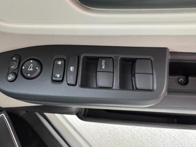 Ｎ－ＢＯＸ ベースグレード　届出済未使用車　片側電動スライドドア　衝突被害軽減ブレーキ　コーナーセンサー　アダクティブクルーズコントロール　アイドリングストップ　スマートキー　ＬＥＤヘッドライト　チップアップシート　バックカメラ（19枚目）