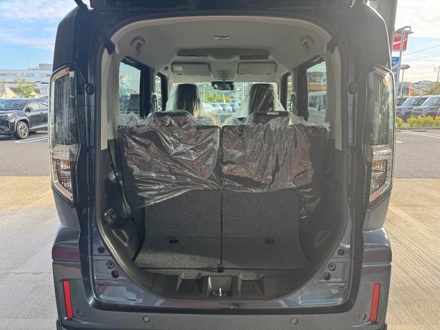 スペーシアカスタム ハイブリッドＸＳ　届出済未使用車　両側電動スライドドア　衝突被害軽減ブレーキ　コーナーセンサー　アダクティブクルーズコントロール　アイドリングストップ　オットマン　ＬＥＤヘッドライト　シートヒーター　アルミホイール（11枚目）