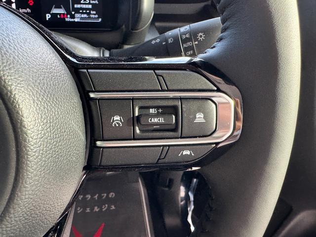 スペーシアカスタム ハイブリッドＸＳ　届出済未使用車　両側電動スライドドア　衝突被害軽減ブレーキ　コーナーセンサー　アダクティブクルーズコントロール　アイドリングストップ　オットマン　ＬＥＤヘッドライト　シートヒーター　アルミホイール（17枚目）