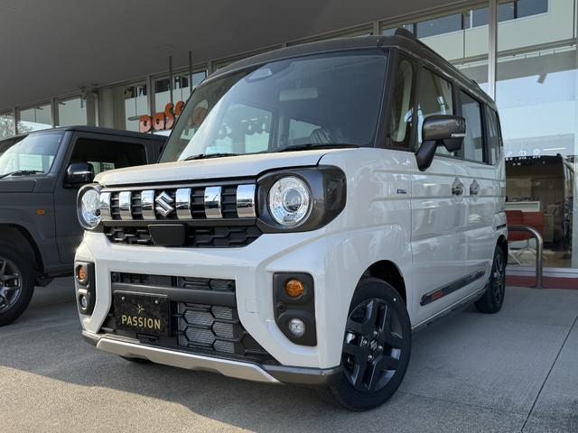 スペーシアギア ハイブリッドＸＺ　届出済未使用車　両側電動スライドドア　衝突被害軽減ブレーキ　コーナーセンサー　スマートキー　アダクティブクルーズコントロール　シートヒーター　ＬＥＤヘッドライト　ルーフレール　アルミホイール（4枚目）