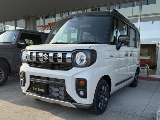 スペーシアギア ハイブリッドＸＺ　届出済未使用車　両側電動スライドドア　衝突被害軽減ブレーキ　コーナーセンサー　スマートキー　アダクティブクルーズコントロール　シートヒーター　ＬＥＤヘッドライト　ルーフレール　アルミホイール（5枚目）