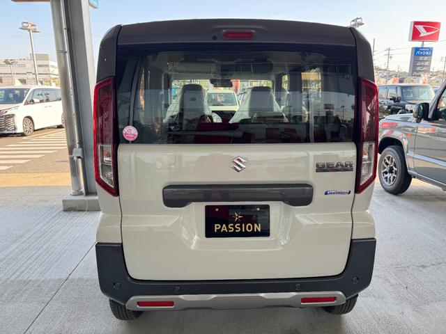 スペーシアギア ハイブリッドＸＺ　届出済未使用車　両側電動スライドドア　衝突被害軽減ブレーキ　コーナーセンサー　スマートキー　アダクティブクルーズコントロール　シートヒーター　ＬＥＤヘッドライト　ルーフレール　アルミホイール（9枚目）