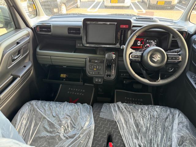 スペーシアギア ハイブリッドＸＺ　届出済未使用車　両側電動スライドドア　衝突被害軽減ブレーキ　コーナーセンサー　スマートキー　アダクティブクルーズコントロール　シートヒーター　ＬＥＤヘッドライト　ルーフレール　アルミホイール（12枚目）